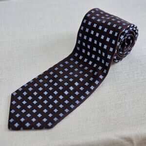 Daniel Cremieux Hand Made in USA 100% Silk Tie Brown Blue & Navy Square Pattern